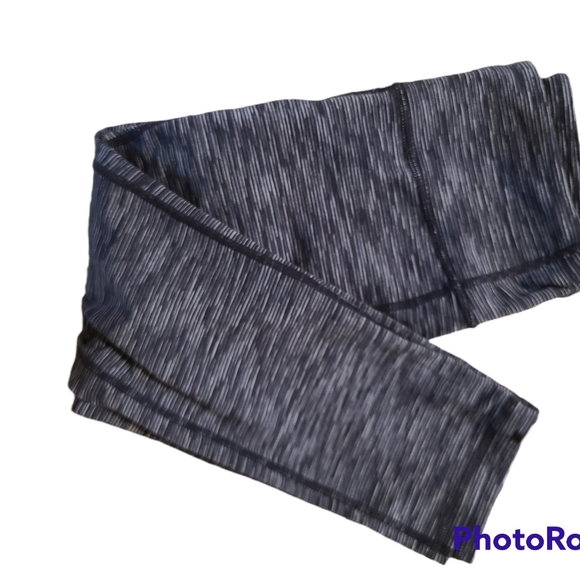 Athleta Energy chaturanga Capri pants - Picture 3 of 7